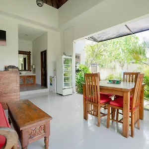 Quarto em Acomodações Particulares Wira, Uluwatu